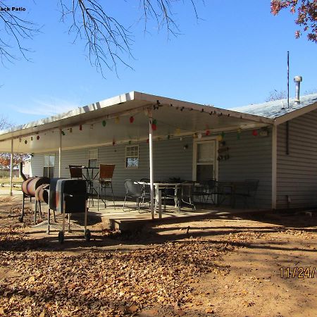 Arrowhead Point Lodge & Campground Kingston Exterior photo